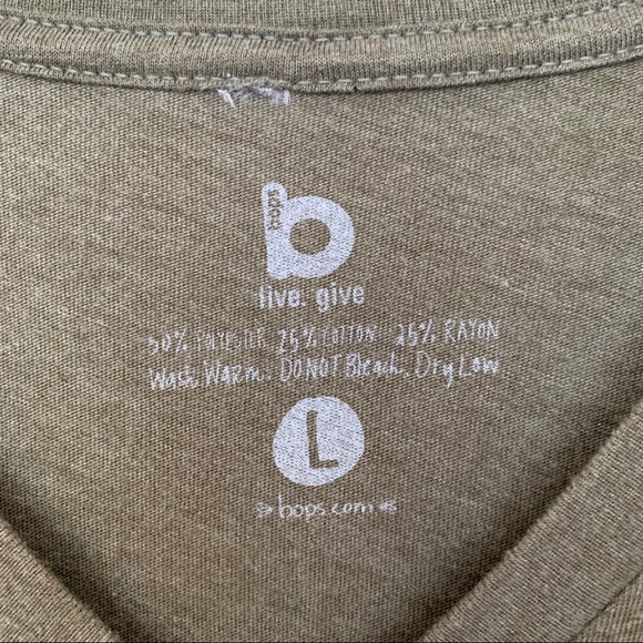 Green Adventure Awaits T-shirt Size Large - Picture 4 of 5